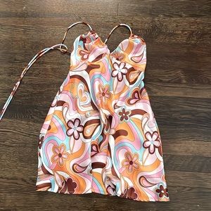 I’m selling this dress I got from garage it’s an s it’s never been worn.